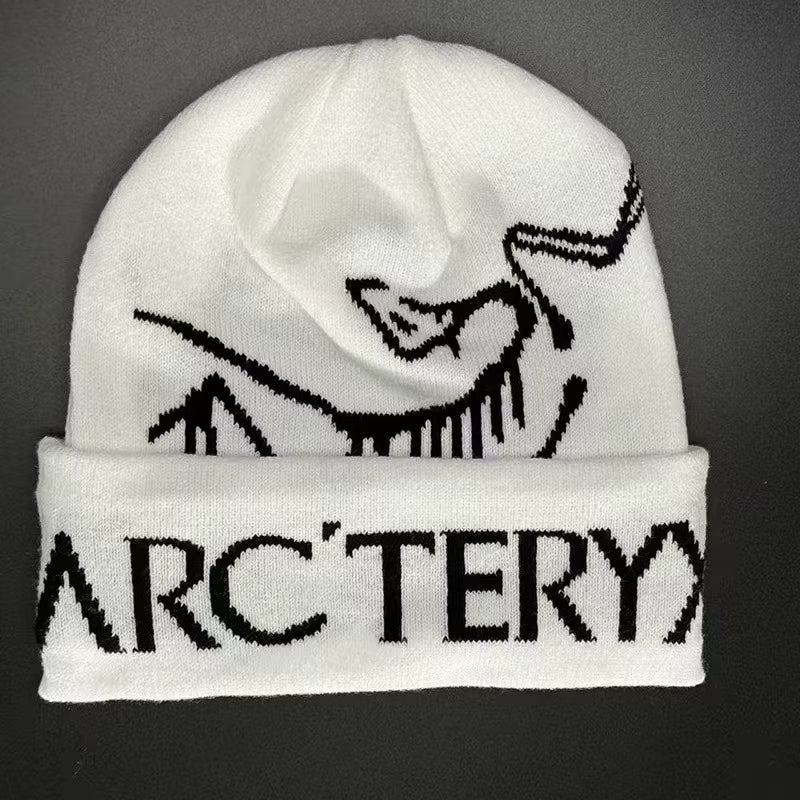 Bonnet ARC'TERYX